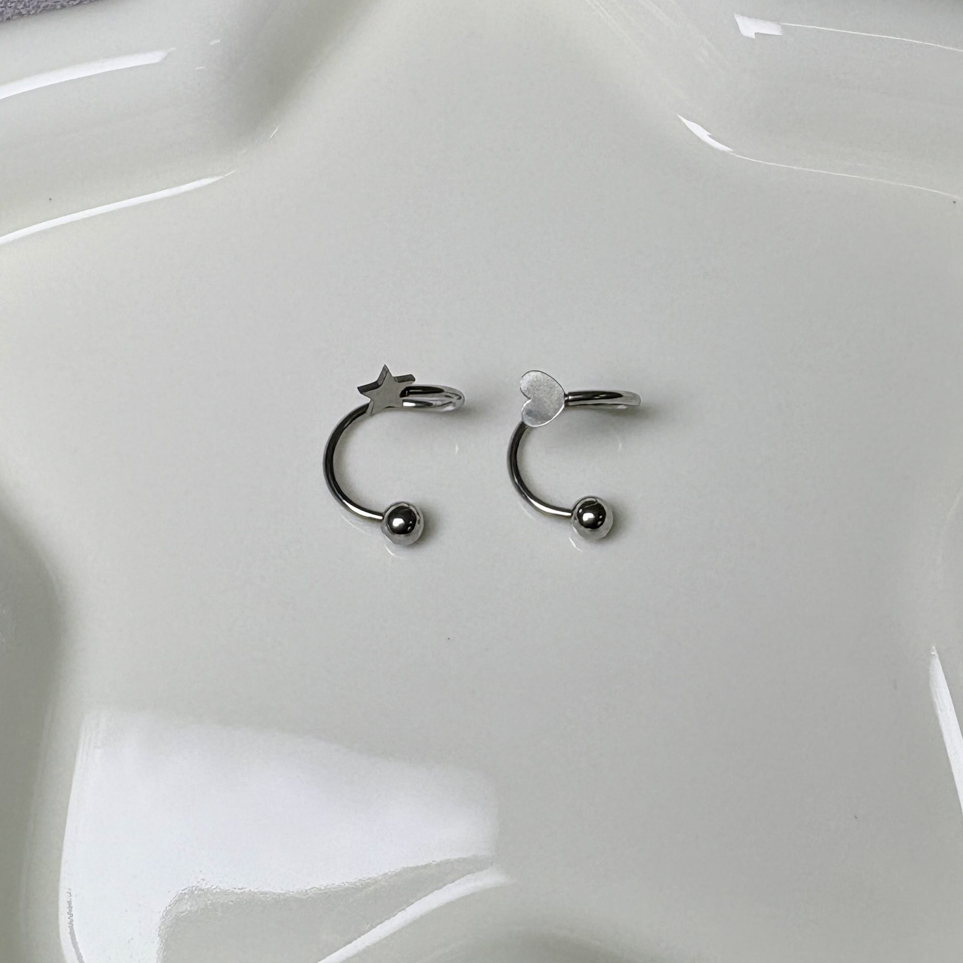 Five-Pointed Star Love S-Shaped Lip Ring Steel Titanium External Thread Star Peach Heart Ear Bone Nail S Ring Lip Nail Hot Girl Puncture Wholesale detail image 7