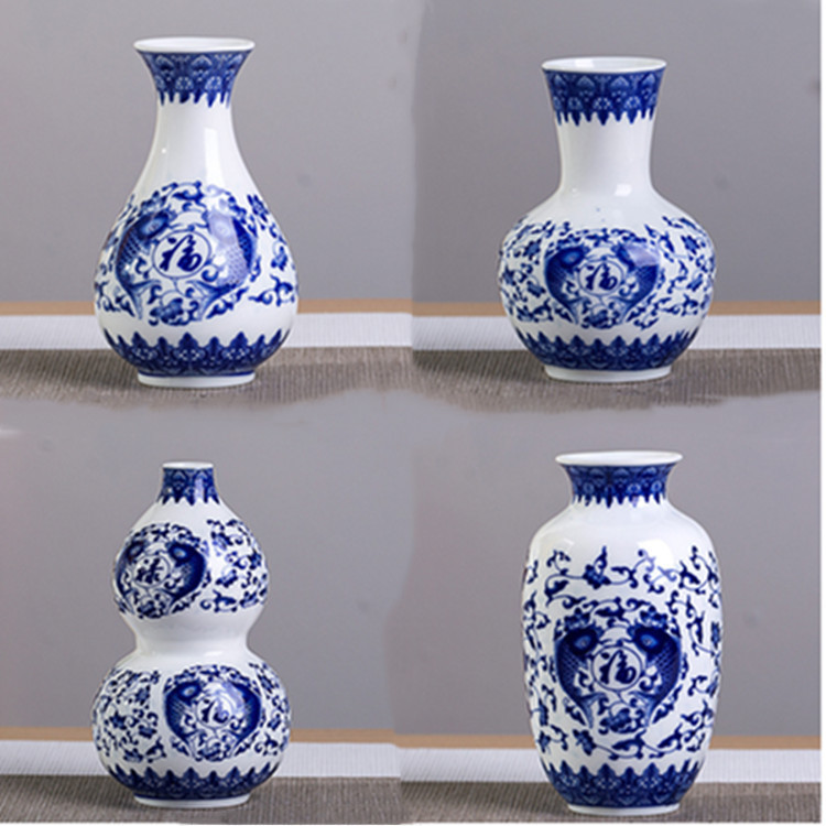 Blue and White Porcelain Mini Vase Ornaments Ceramic Hydroponic Retro Flower Arrangement Home Antique Decorative Gourd Flower Vase