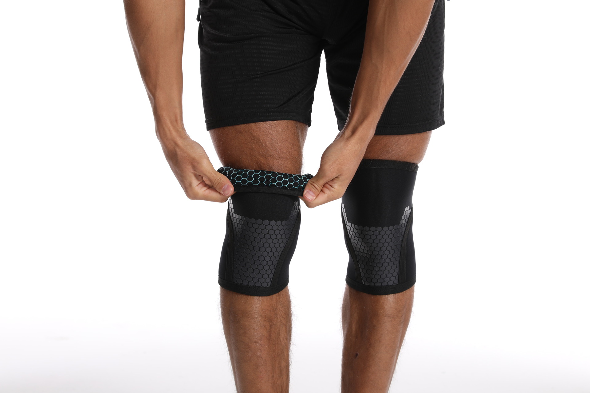 Rebonte 7MM de neopreno de levantamiento de pesas de baloncesto de béisbol almohadilla de la rodilla en cuclillas para los atletas de tracción resistente a la almohadilla de la rodilla de panal