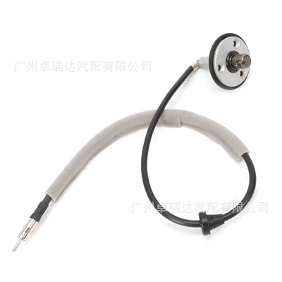 vehicle antenna with cable for