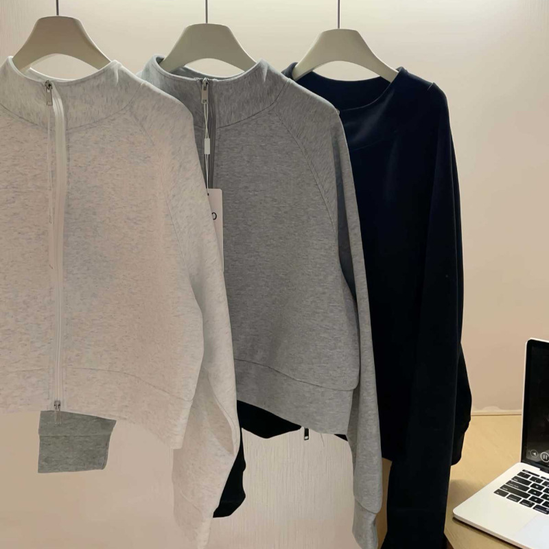 2026 Spring New Alo Stand-Up Collar Sports Casual Suit for Women, Simple Slim-Fit Zip-Up Cardigan and Long Pants Two-Piece Set 2026 Spring New Alo Stand-Up Collar Sports Casual Suit for Women, Simple Slim-Fit Zip-Up Cardigan and Long Pants Two-Piece Set