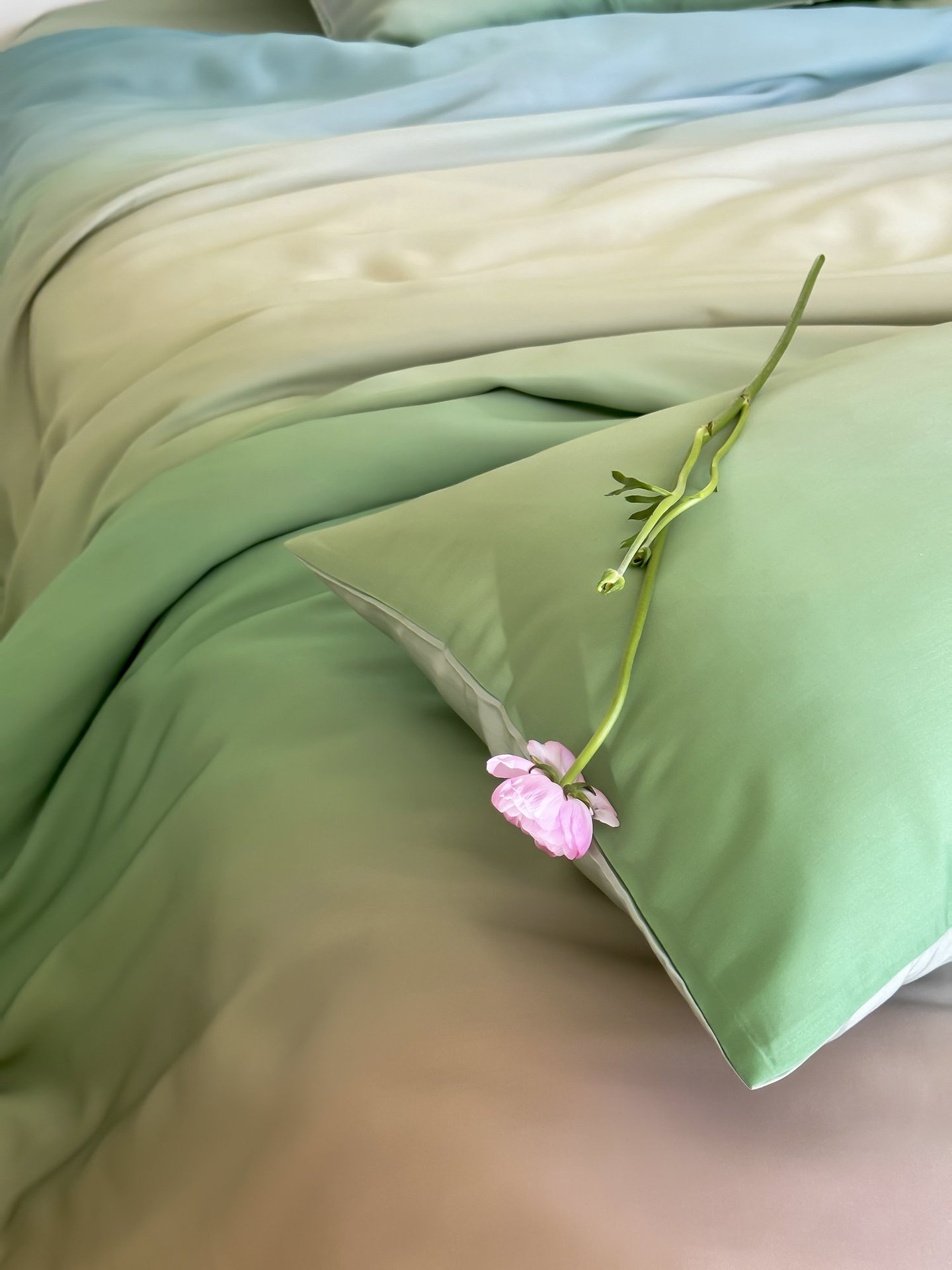 Luxury Tencel Duvet Cover Summer Cool Ice Silk Bedding Gradient_voghion.com