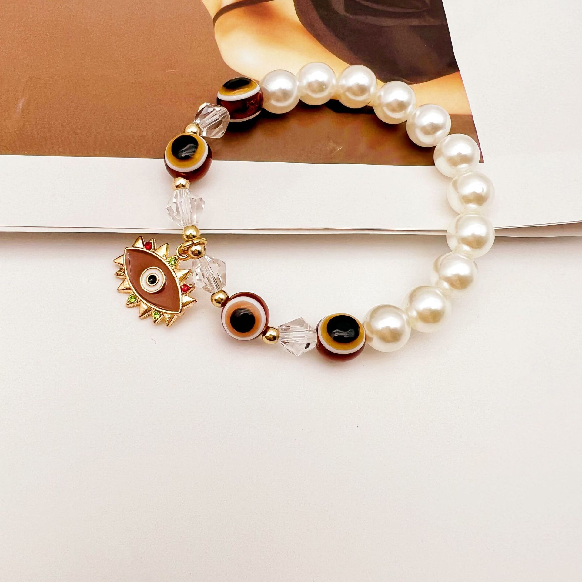Fashion Devilu0027S Eye Artificial Pearl Resin Beaded Plating Womenu0027S Bracelets 1 Piece