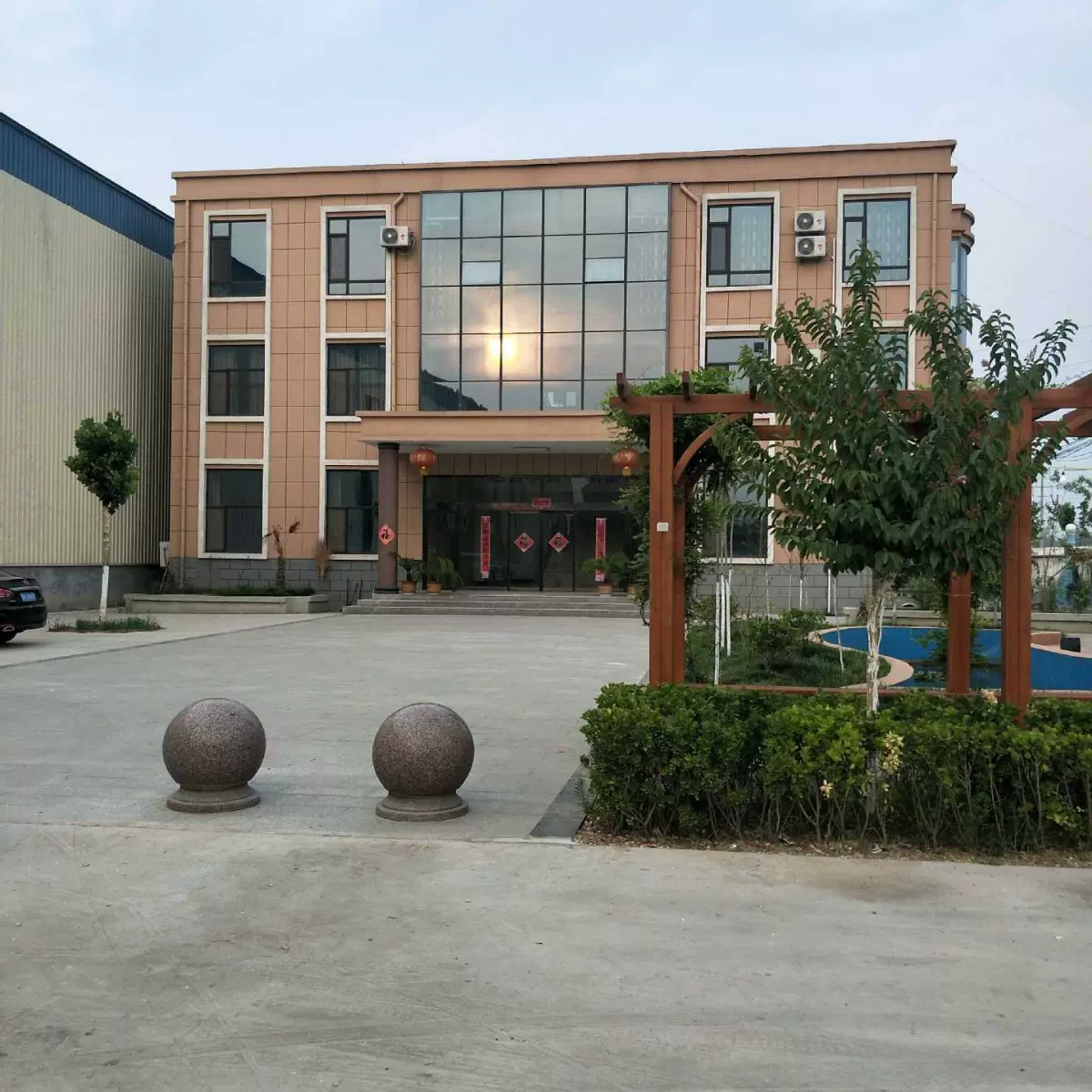 出租金乡冷库代收代存、代销代加工大蒜蒜苔代办代理收购香辣去皮