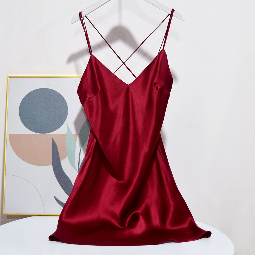 性感真絲吊帶睡裙女 夏季薄款純色打底裙100桑蠶絲綢緞面家居睡衣