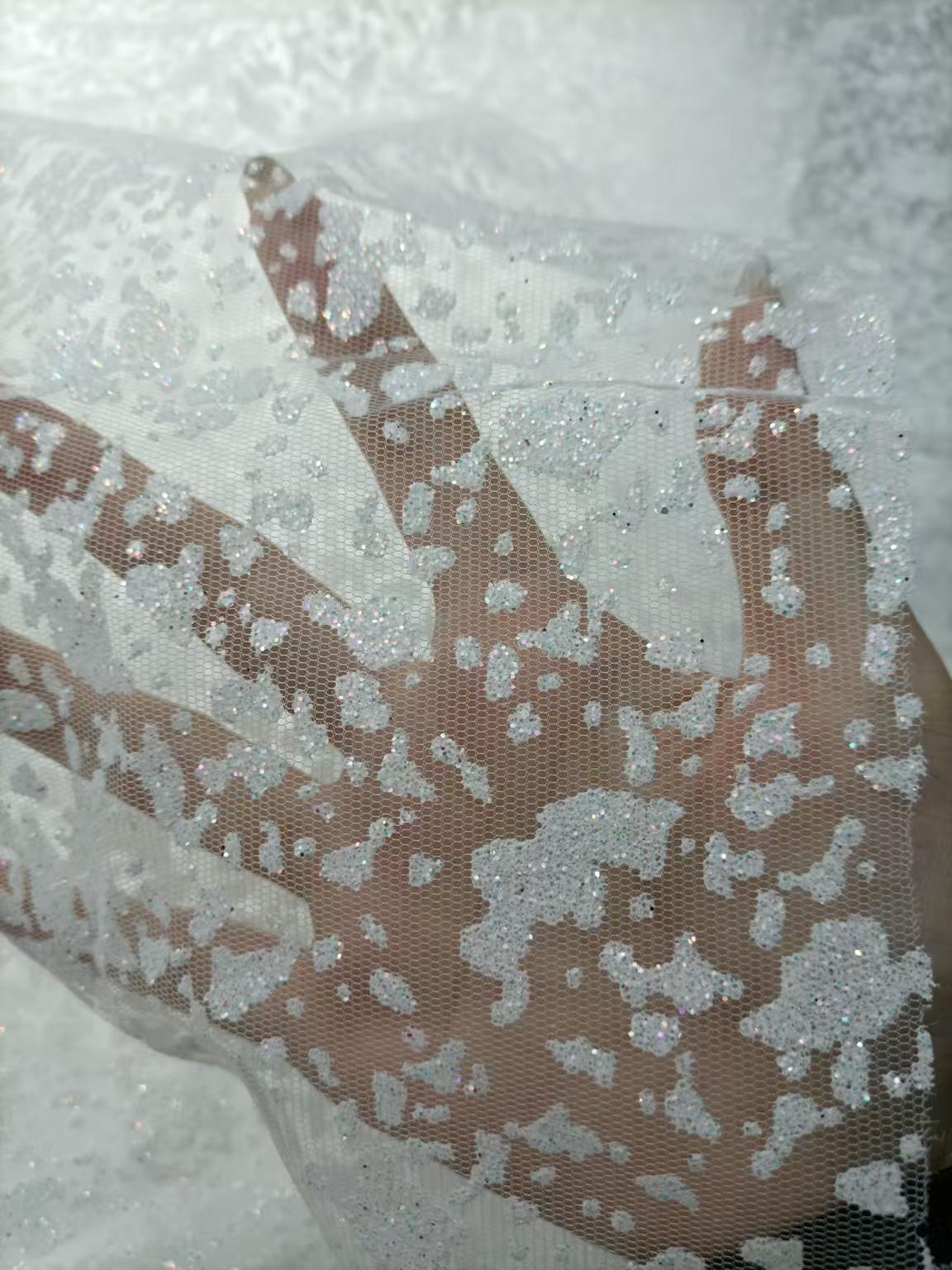 유효 도어 폭 150CM