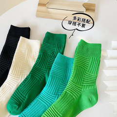 新款襪子女士春秋季透氣排汗純色精梳棉柔軟舒適耐穿百搭中筒潮襪