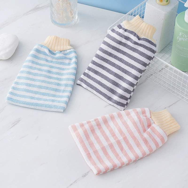 Old-fashioned powerful bath towel, gloves, set for home use