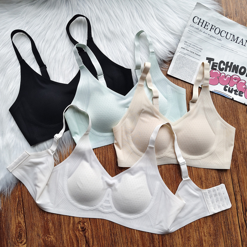 Summer Cloud-Like Coolness Ice-Skin Cat Paw Cup Bra, Wireless, Seamless, Breathable, Ultra-Thin, Comfortable Women's Underwear Summer Cloud-Like Coolness Ice-Skin Cat Paw Cup Bra, Wireless, Seamless, Breathable, Ultra-Thin, Comfortable Women's Underwear