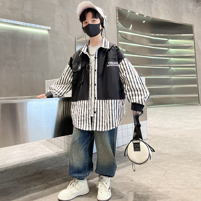 소년의 봄 편지 인쇄 가짜 투피스 셔츠 재킷 2025 새로운 어린이 서양식 캐주얼 코트 재킷