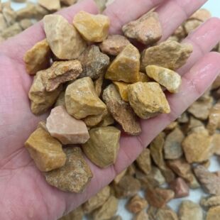 �Ї��S��ʯ�@���쾰���@��O�~���b��Sɫʯ��͸ˮ·���Sɫʯ��