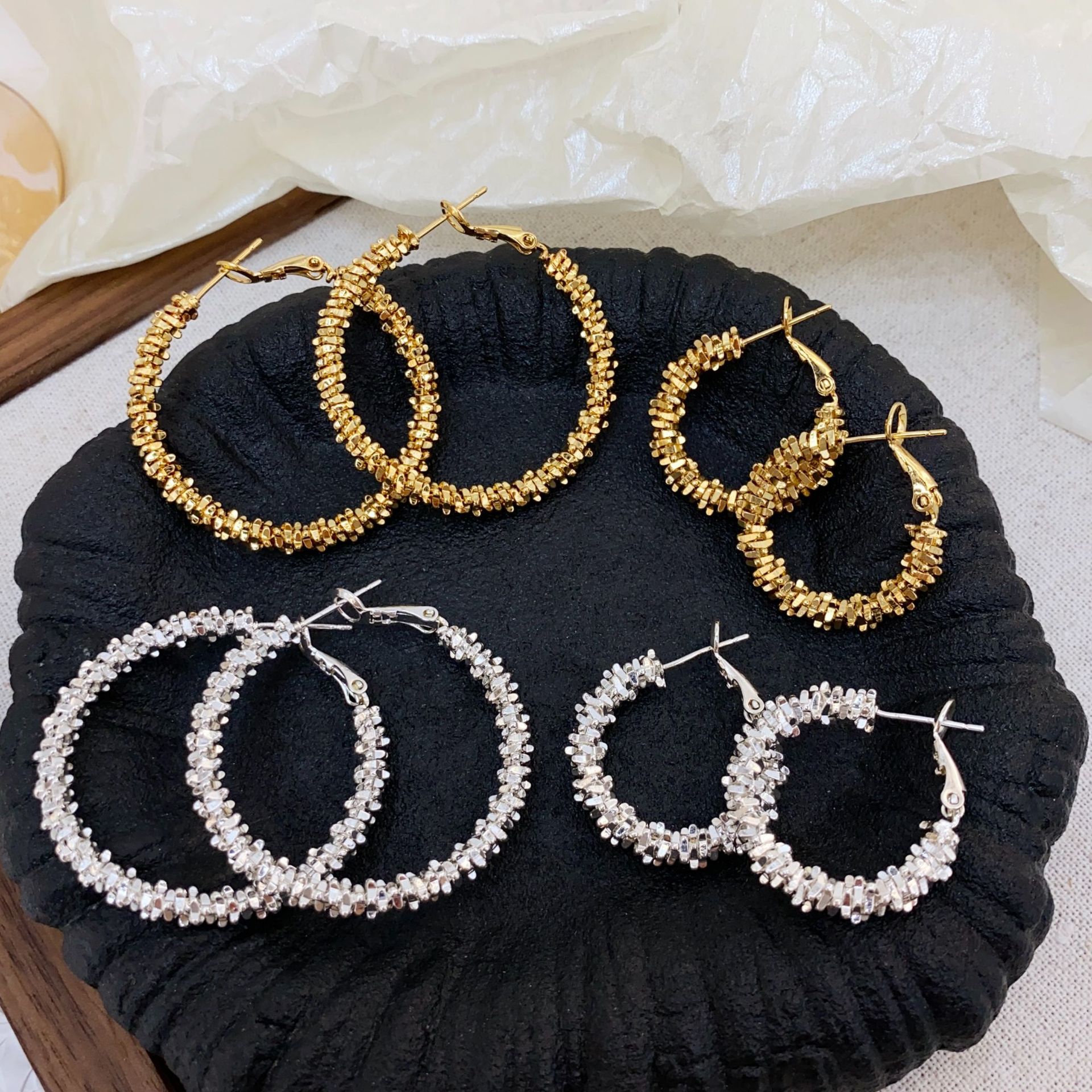 Copper Plated with Real Gold, European and American Style Metal Broken Silver Large Hoop Earrings for Women, New Style, Unique, Exaggerated, Fashionable Hoop Earrings