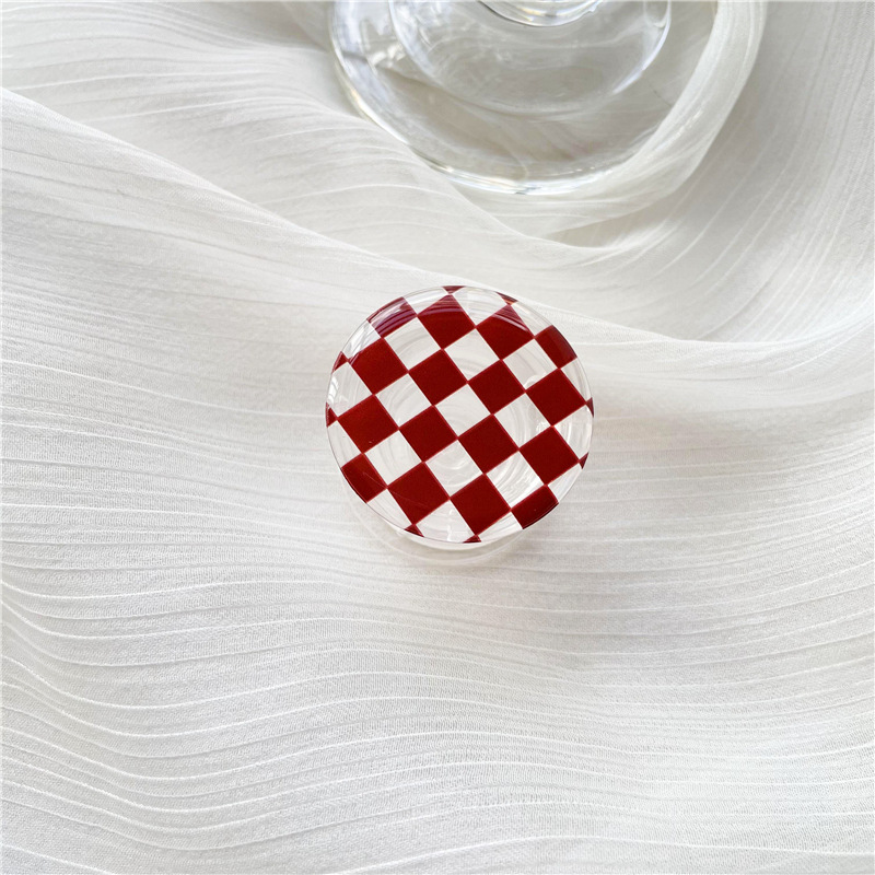 D8 红色格纹