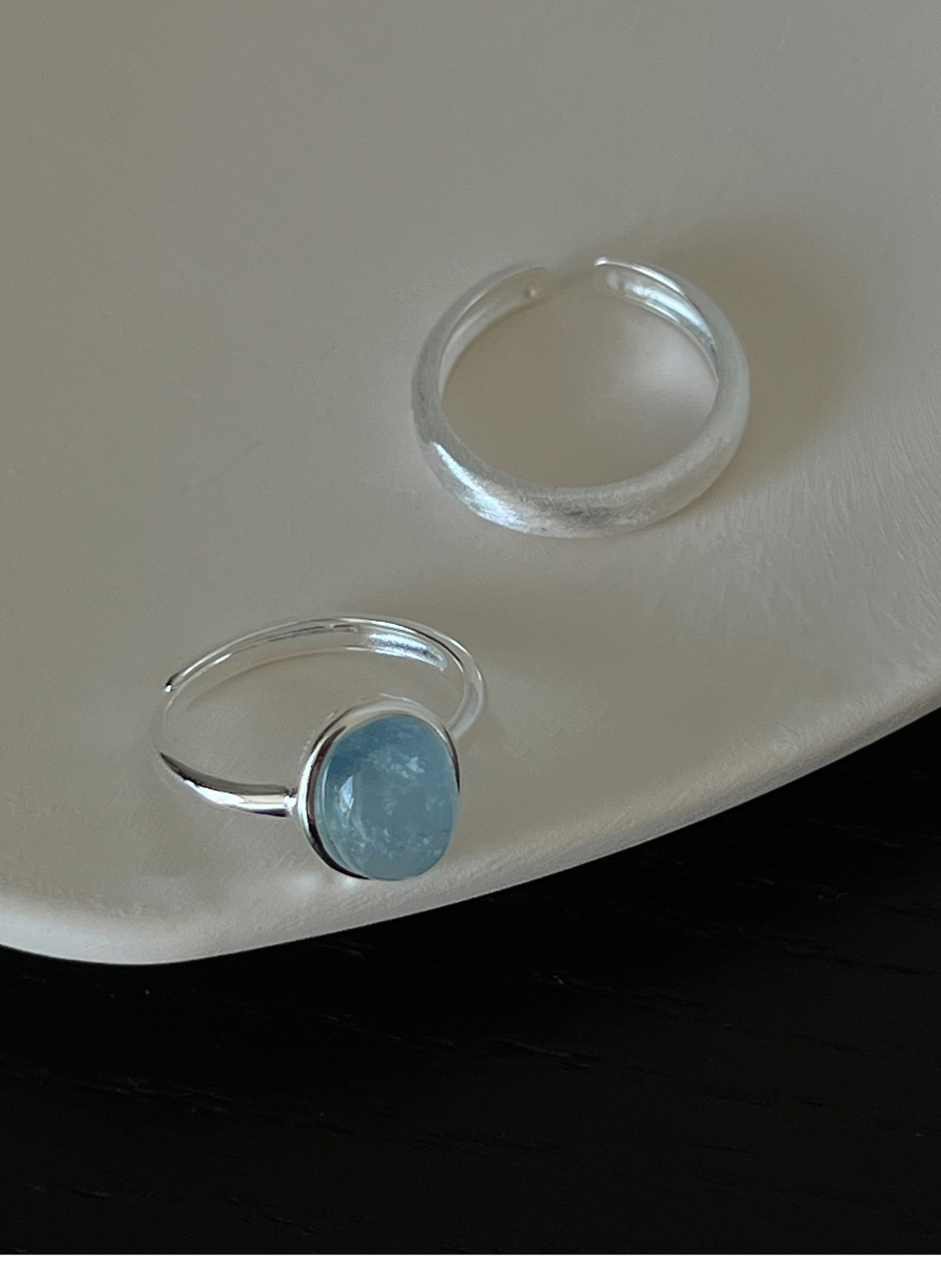Aquamarine Gemstone And Brushed Silver Ring Set For Women_voghion.com