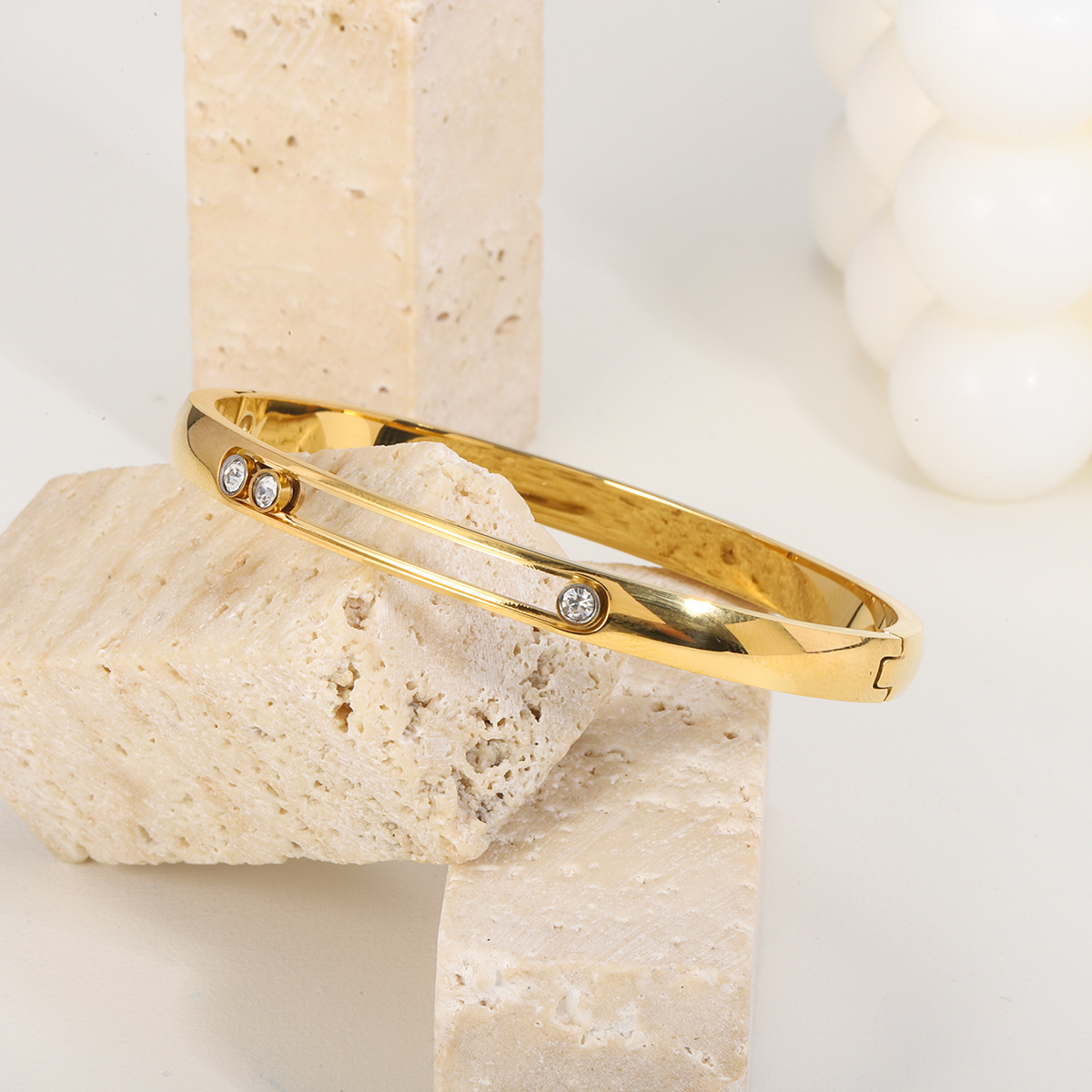 Zircon Inlay Material Casual Simple Style Solid Color Titanium Steel Zircon Bangle In Bulk