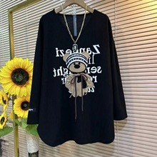 秋冬韩版300斤胖MM大码宽松V领显瘦减龄百搭立体小熊长袖上衣女装