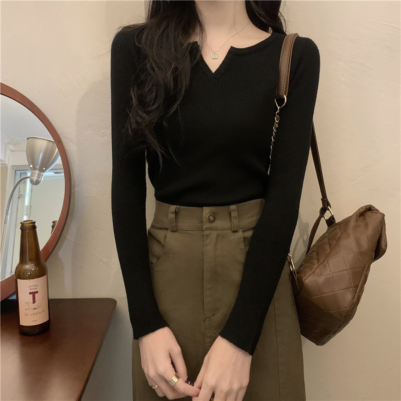Black V-neck sweater for women Spring and Autumn gentle style slim fit ice silk undershirt French sweater top autumn and winter