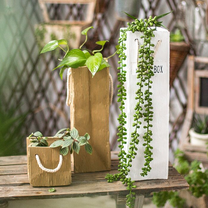 Kraft Paper Bags, Pottery Flower Pots, Flower Vessels, Flower Baskets, Gardening and Courtyard Decorations, Zakka Gardening Ornaments Kraft Paper Bags, Pottery Flower Pots, Flower Vessels, Flower Baskets, Gardening and Courtyard Decorations, Zakka Gardening Ornaments