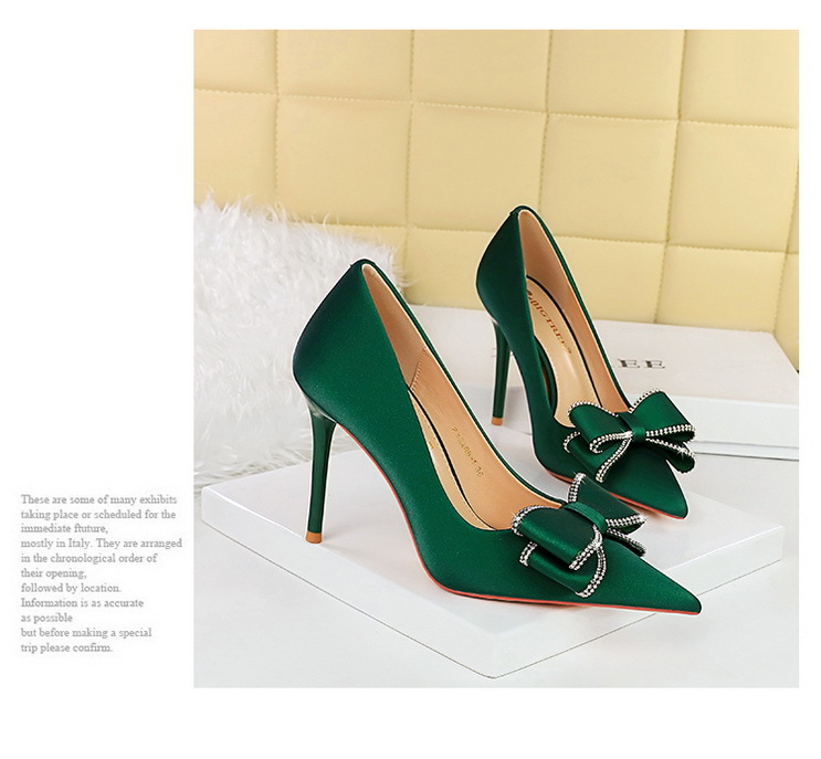 High Heels Stiletto High Heels Damenschuhe flacher Schnitt Pointe Strass Bogen Einzelschuh Damen_voghion.com