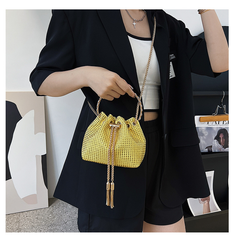 328g Weight Polyester Lining Material String Closure Type Single Shoulder Strap Strap Type Bucket Bag Bags Type Shopping Occasion Pu Leather Material Solid Color Pattern Women'S Gender Rhinestone Design Fashion Style Bucket Shape Small Size Women's Small Pu Leather Fashion Bucket Bag 11