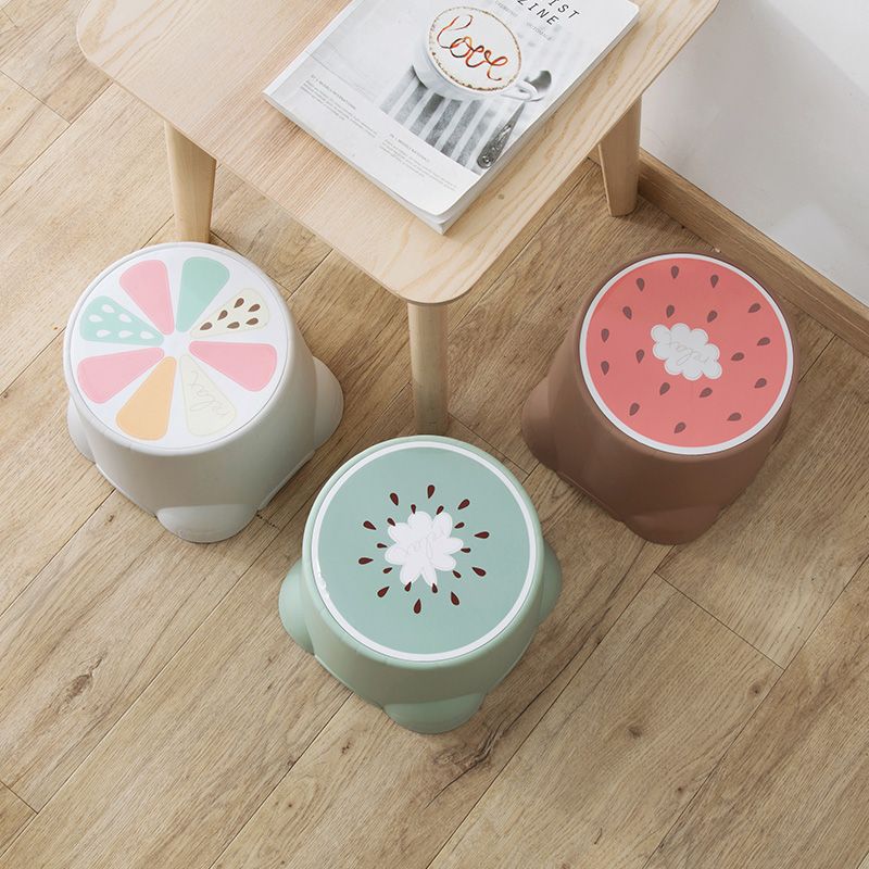 Taburete de plástico grueso, taburete pequeño para niños domésticos, taburete cuadrado, baño de moda, silla de sala de estar, fábrica para adultos, una pieza al por mayor