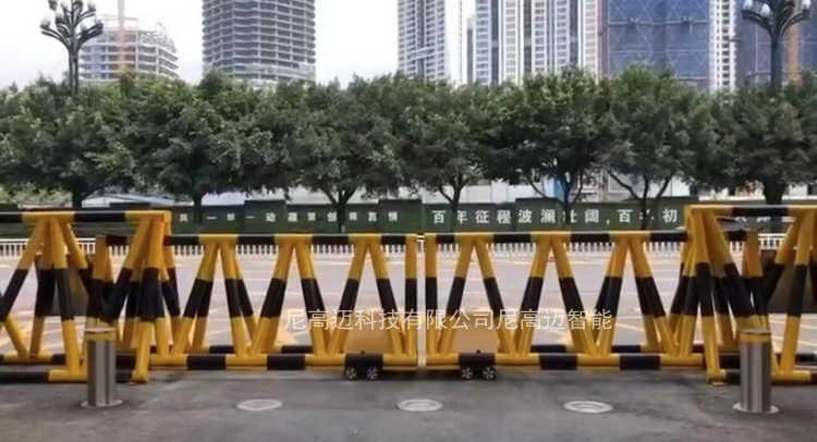 拒马交通挡车路障,电动拒马可移动隔离栏,遥控伸缩式拒马双层栅栏-阿里巴巴