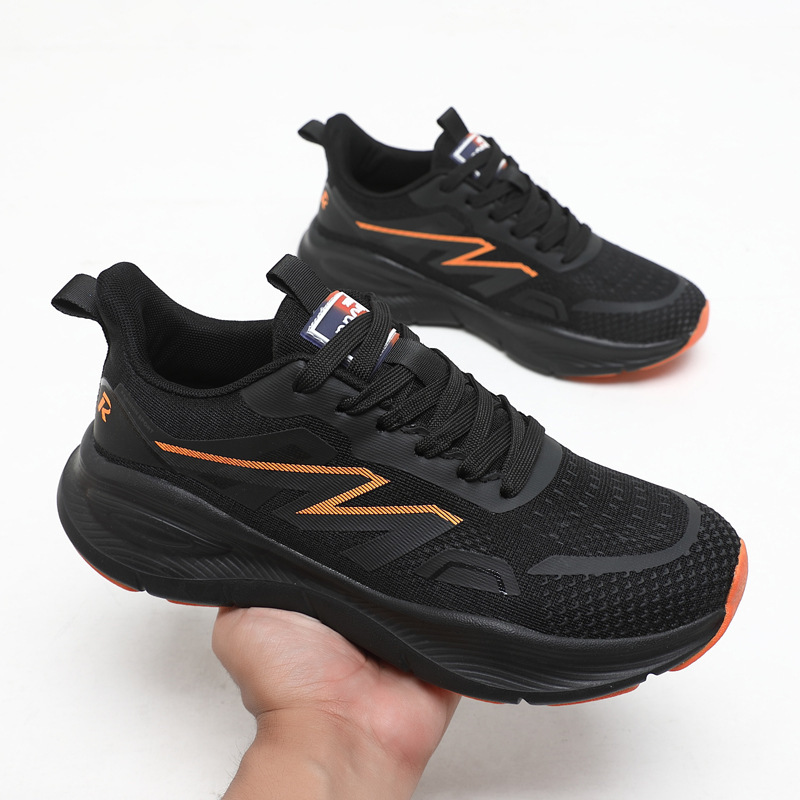 Zapatos nuevos de primavera y verano para hombre, zapatos deportivos de malla transpirable, zapatos casuales de moda para estudiantes, zapatos para correr a la moda, zapatos cómodos para hombre