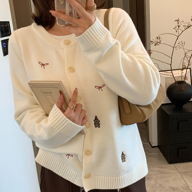 Shuangtian 2026 Autumn New Plus Size Women's Loose Top Single-Breasted Round Neck Knit Cardigan F806
