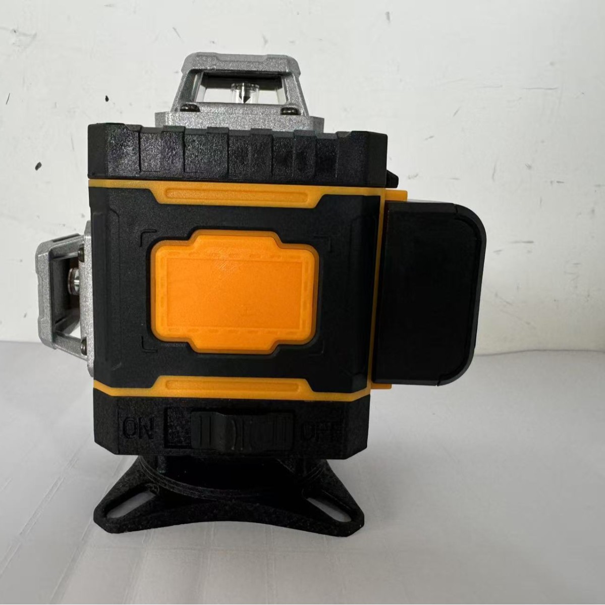 批发12线的水平仪高精度绿光红外线平水投线仪16线激光水平仪厂家