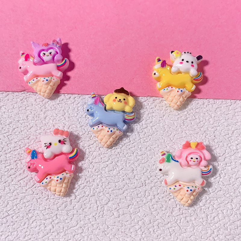 Nuevos dibujos animados Sanrio helado DIY accesorios de resina crema pegamento clip para el pelo caja de teléfono móvil botones de zapatos parches de juego