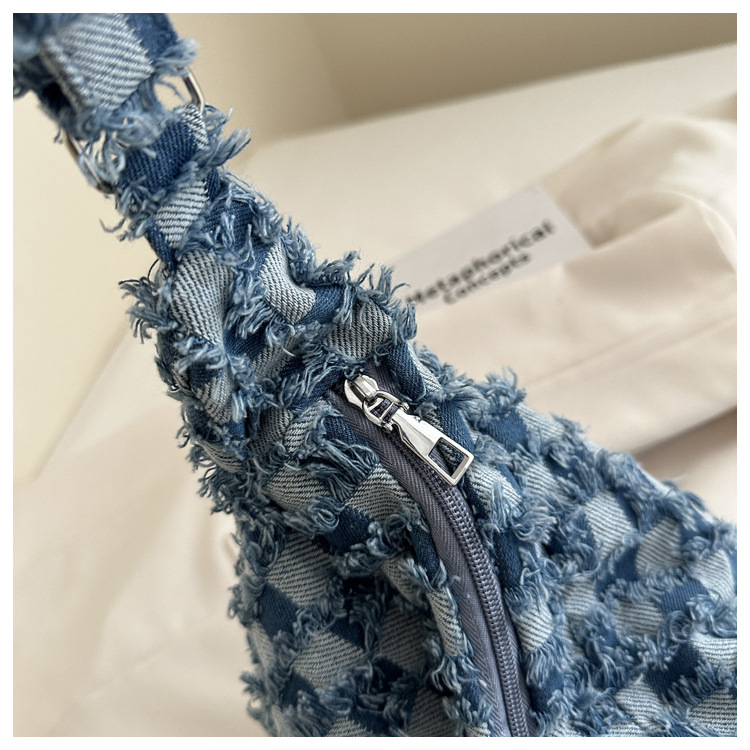 Casual and fashionable crossbody bag 2025 new style large-capacity simple checkered single-shoulder bag, personalized and versatile, lightweight underarm bag undefined