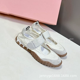 女式休闲单鞋;女式皮靴;女式时装单鞋