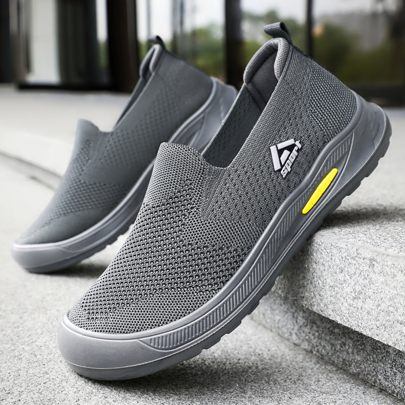 Zapatos casuales de hombre nuevos zapatos de verano transpirables superficiales zapatos de malla transfronterizos zapatos casuales de tela de pedal al por mayor