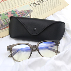 Retro leather buckle sunglasses case, INS soft bag fashionable trend sunglasses case, portable and sturdy sunglasses storage case