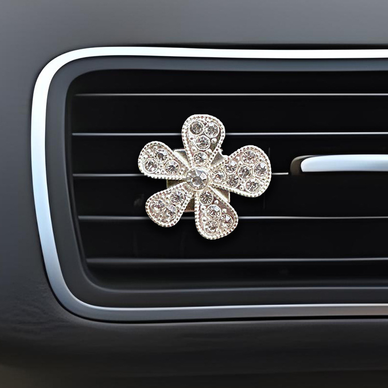 Comercio transfronterizo, coche, flores de cinco pétalos, diamantes completos, salida de aire de coche, clip de aromaterapia, decoración de salida de aire acondicionado