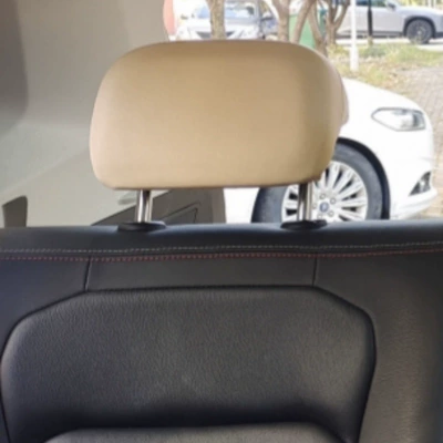 Sürətlər qutusu və əl tormozu başlıqları | elastic protective cover five-seat - beige-rear-row-1