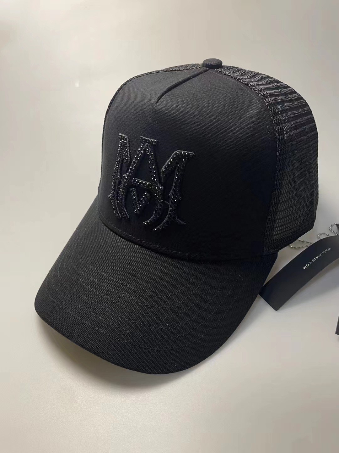 AMIRI estilo de calle para hombres y mujeres con el mismo sombrero de béisbol tendencia de protección solar sombrero de béisbol bordado de verano un cabello