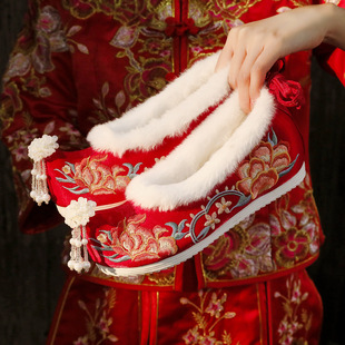 [Colorful fleece-lined] new tassel Hanfu shoes ancient embroidered shoes bride Xiuhe wedding shoes Chinese Inner height increasing cloth shoes