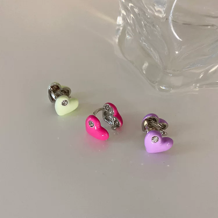 Ju Shi Cross -border hot -selling new simplicity candy color cute niche painting oil dot drill love ear clip no ear hole girl