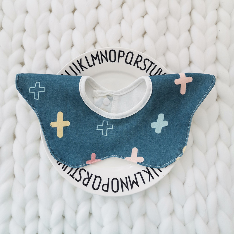 Bebé recién nacido otoño e invierno nuevo estilo flor saliva toalla algodón bebé impermeable escupir babero 360 grados rotación