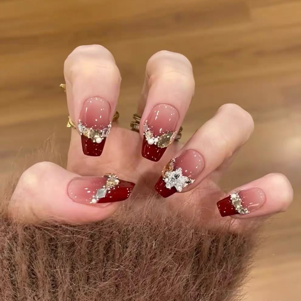 Polvo marrón gradiente de vino rojo de manicura francesa taladro de lujo ambiente ligero para usar un parche de uñas 24 piezas de parche de uñas