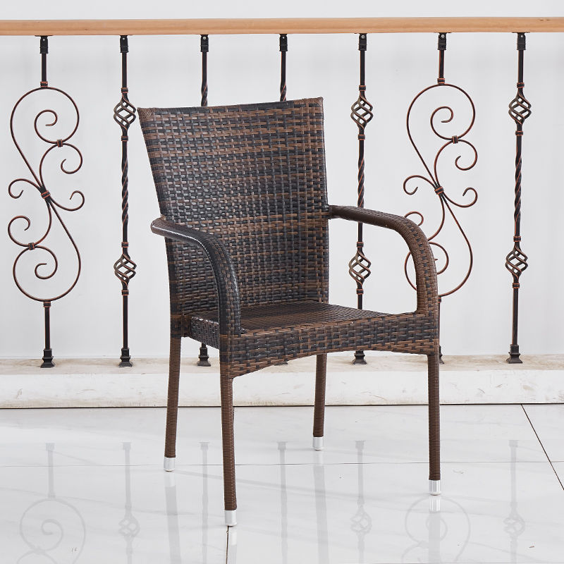 새롭게 업그레이드된 하프백 의자와 대형 싱글 의자 1개(쿠션 포함)