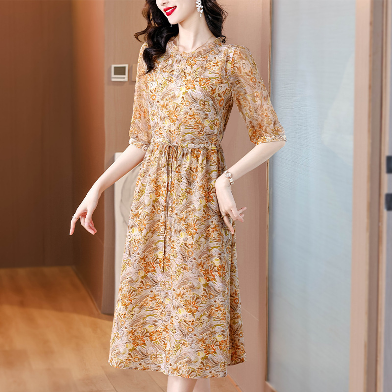 High-Quality Age-Reducing Fashion Retro Mulberry Silk Dress for Middle-Aged Women, Korean Style Mid-Length Summer Silk Dress