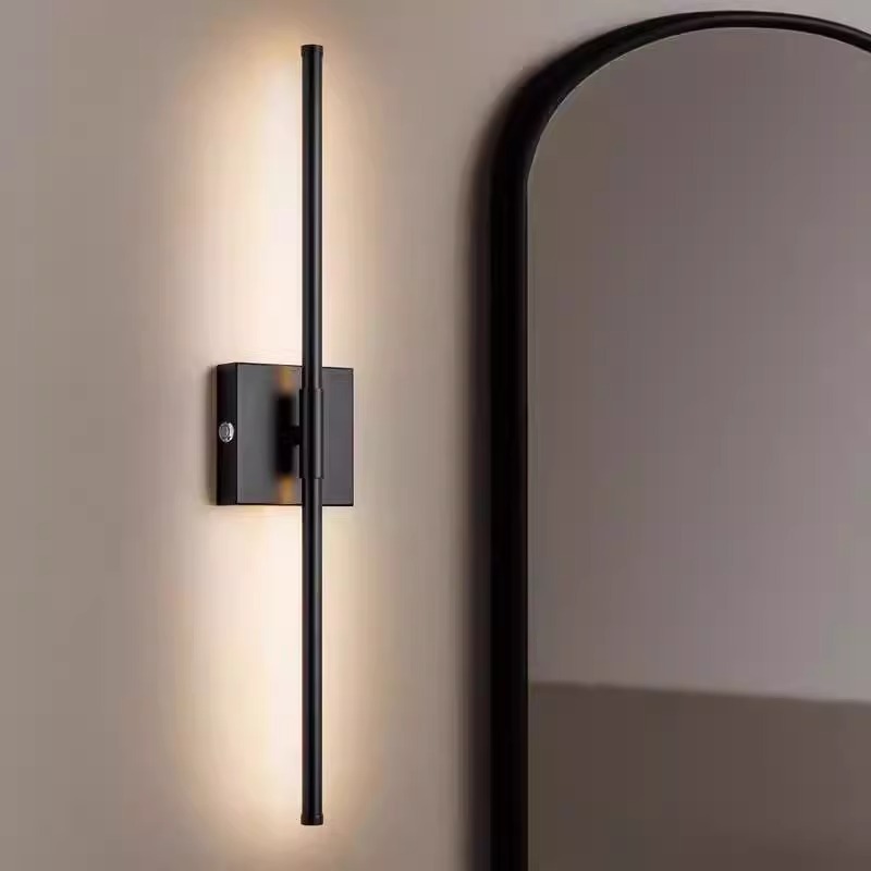 Lámpara de pared recargable especial transfronterizo tira larga luz lujo negro dorado sensor control remoto atenuación sala de estar dormitorio tocador lámpara de pared