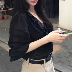 法式气质V领波点刺绣黑色荷叶边长袖女秋微透系带衬衫