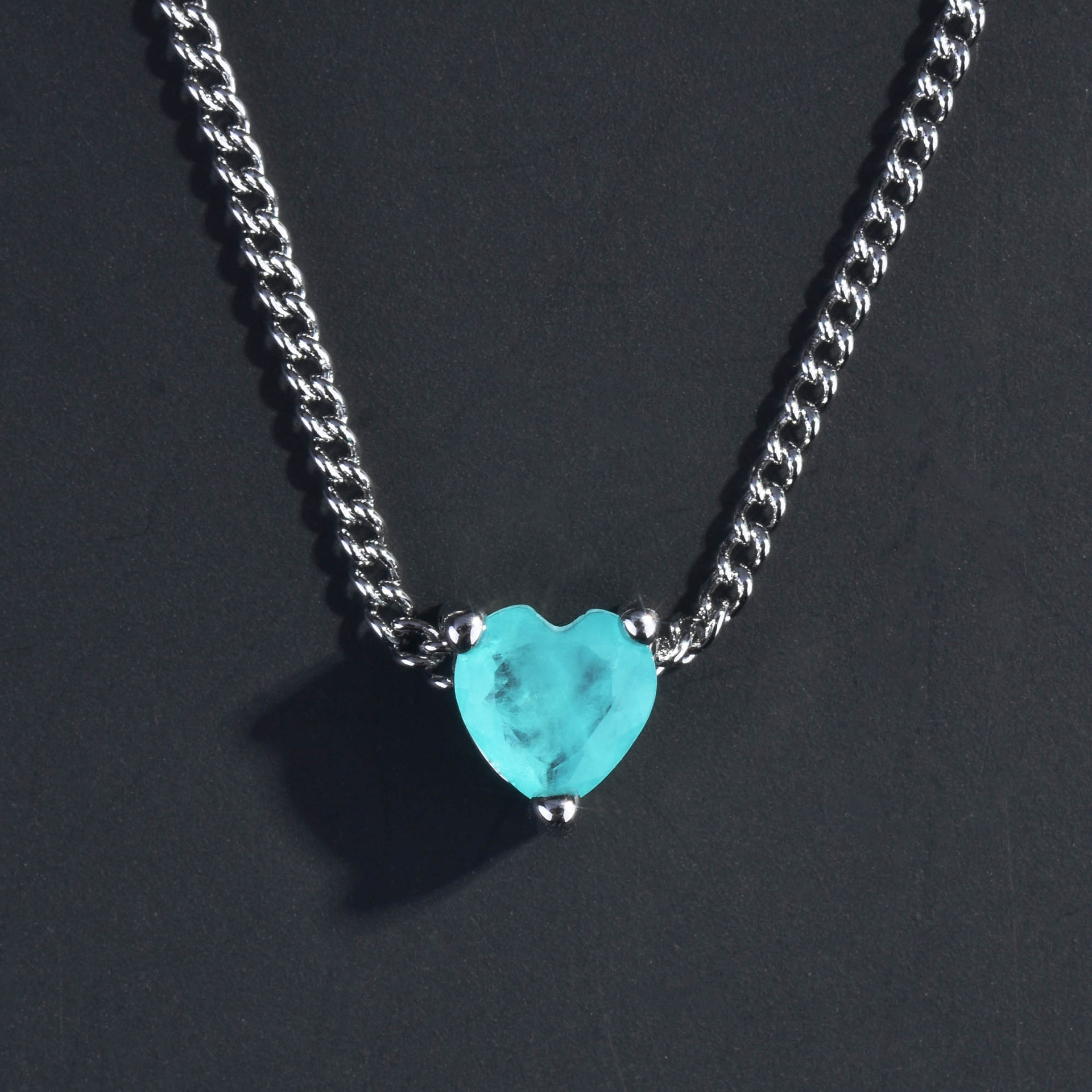 New Paraiba Pendant Heart-shaped Necklace Lake Blue Fashion Extension Chain Clavicle Chain display picture 2