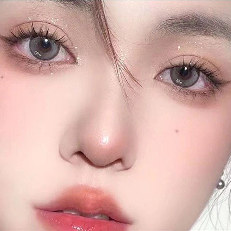 Mamá siente que el bebé se dobla y se siente cálido, pestañas postizas naturales, cómics transparentes, tallos finos, una simulación sobrenatural para principiantes