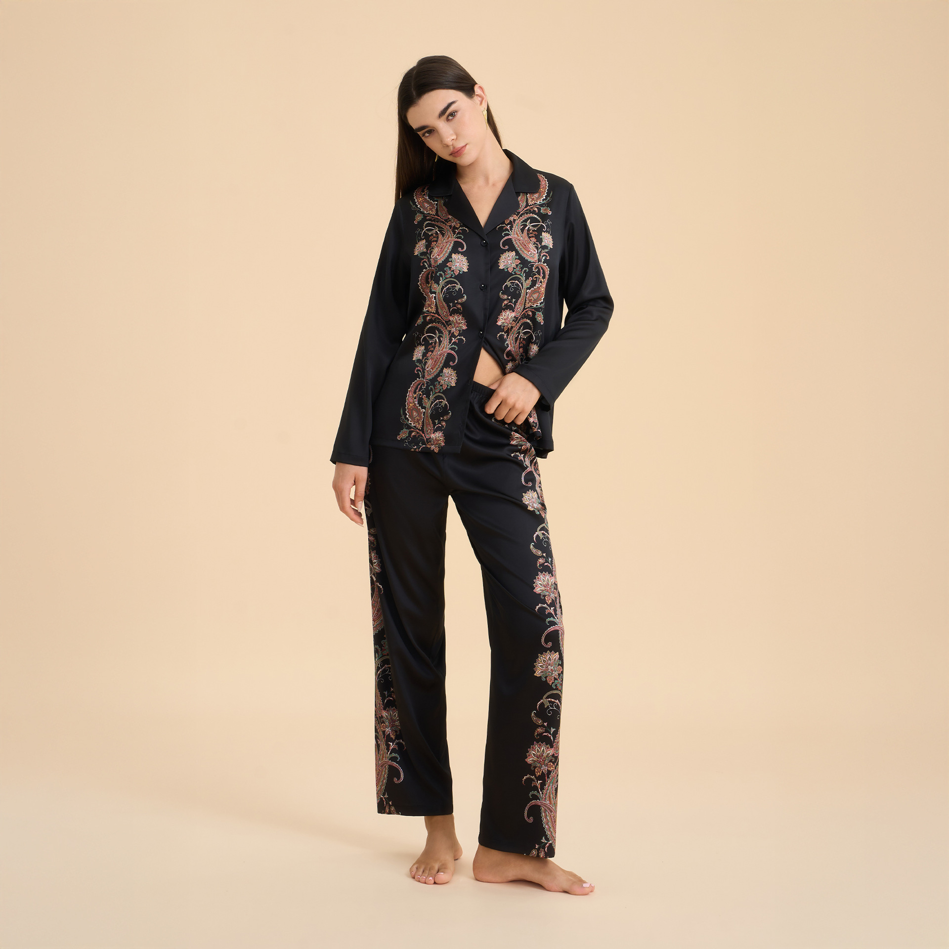 Conjunto de Pijama de Satén para Mujer TZ3999 de Chifón con Estampado y Cuello Solapa para Casa y Exterior