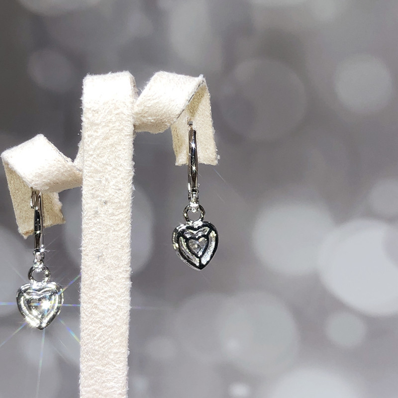 Vintage Heart-shaped Simple Inlaid Zircon Copper Earrings Wholesale display picture 5