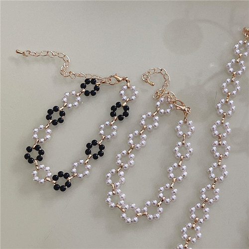 Braided pearl necklace female ins fashion niche design collar temperament internet celebrity clavicle chain simple personality necklace